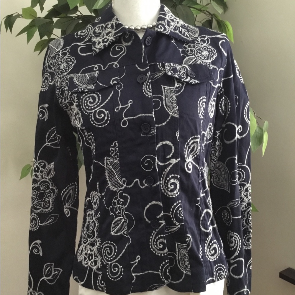 Embroidered Button Down - Picture 2 of 8